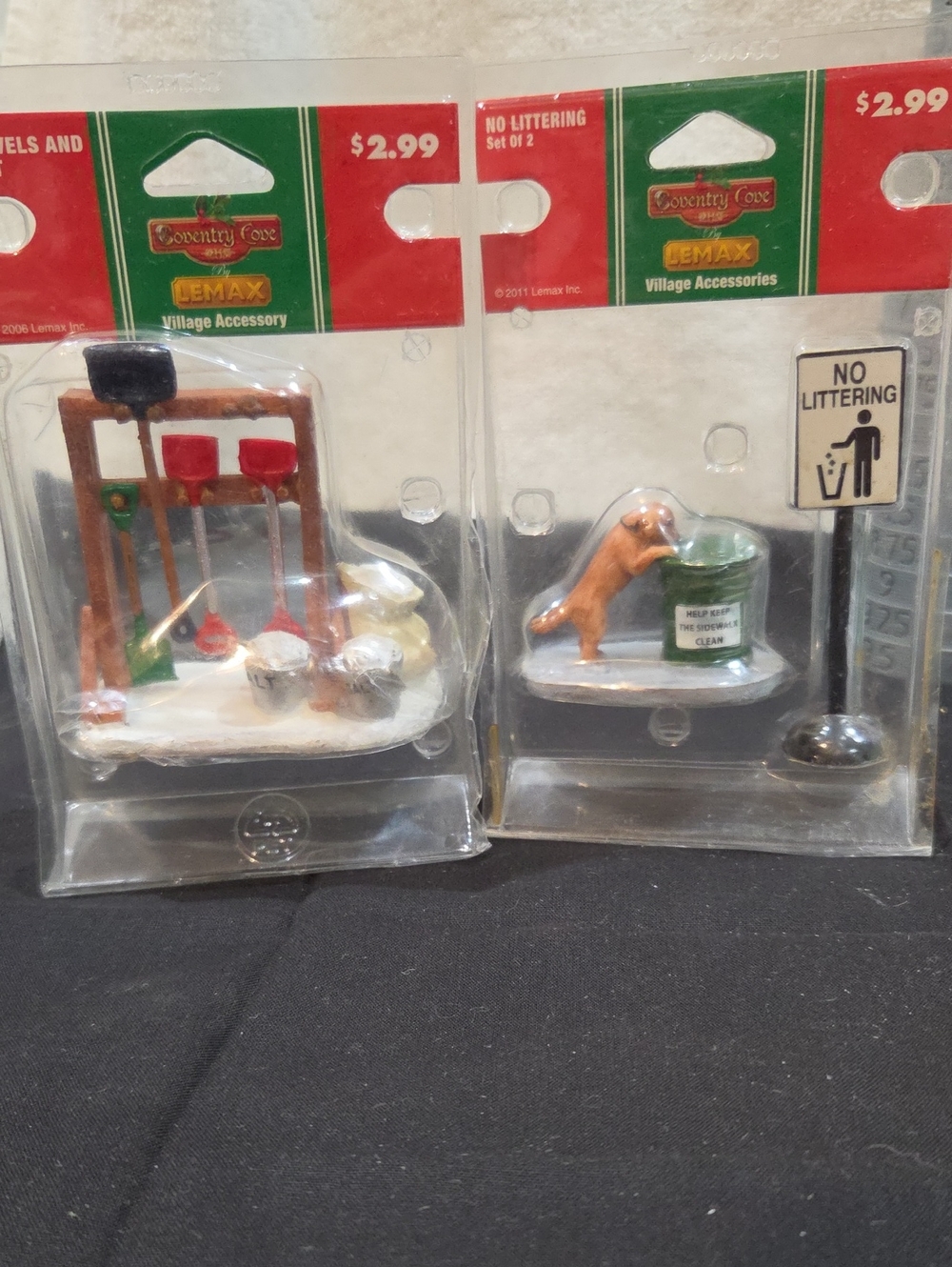 HOLIDAY VILLAGE ACCESSORY PACKS BY LEMAX